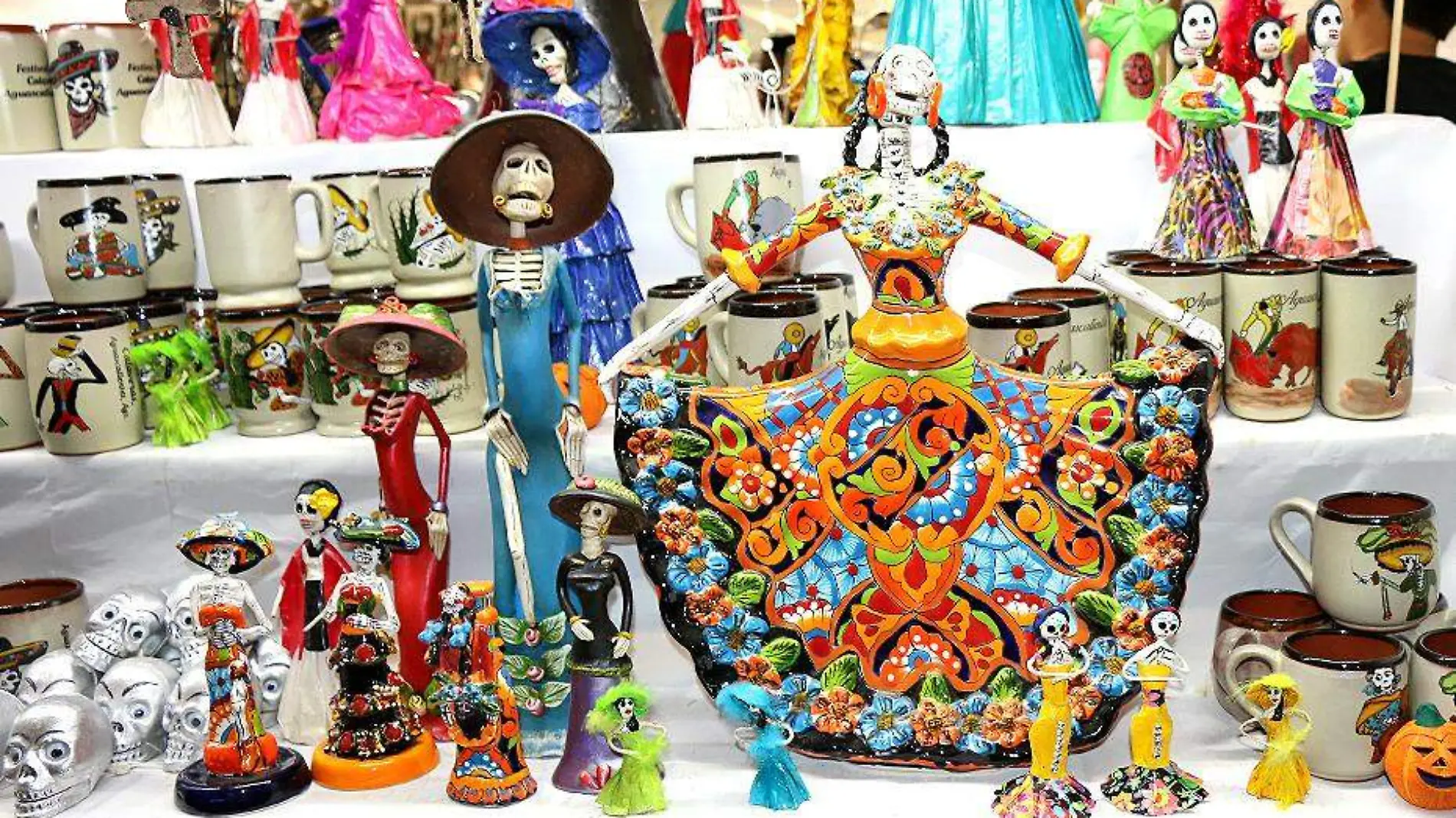 figuras artesanales de la catrina